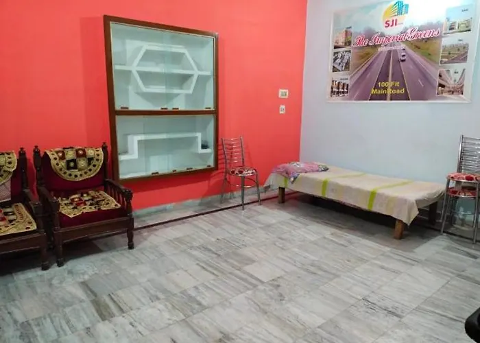 Jha Ji Homestay