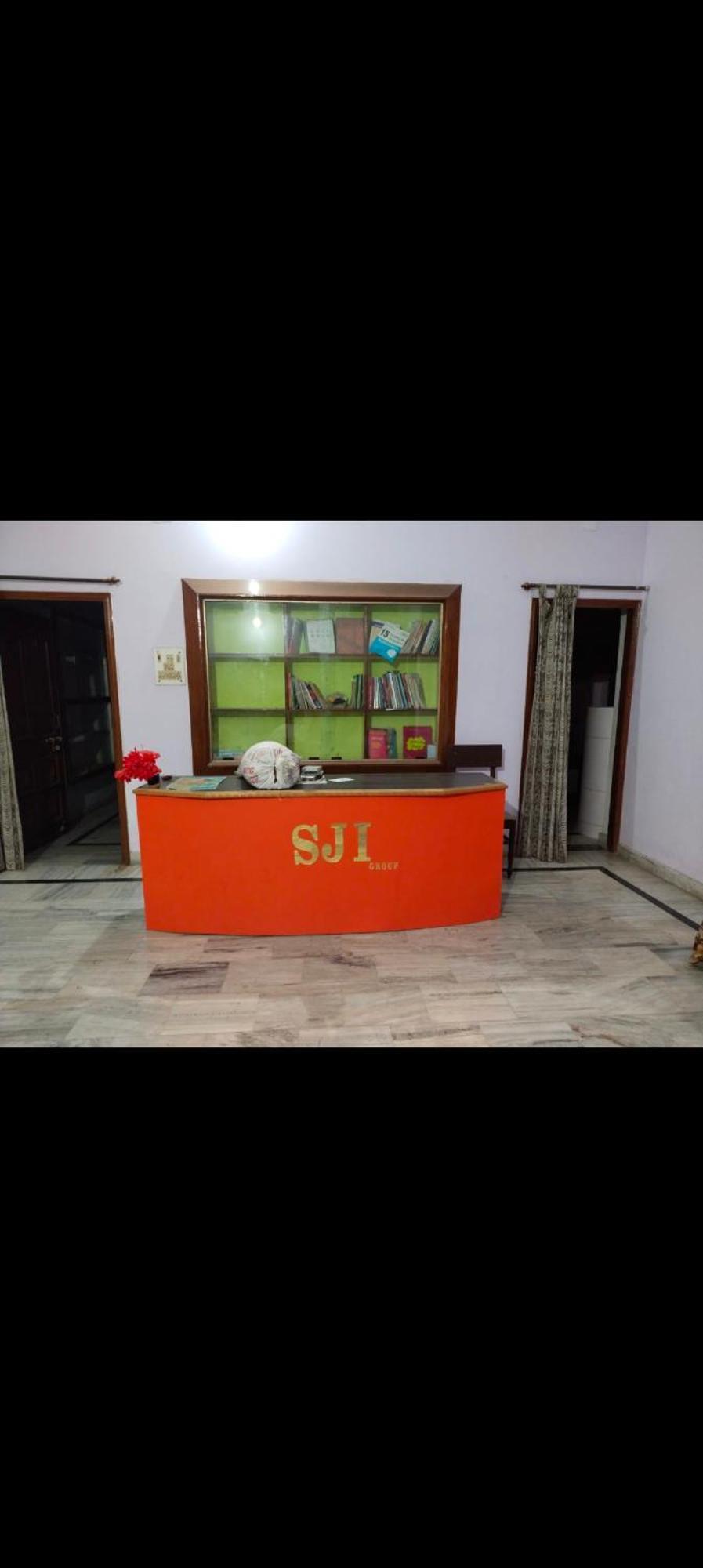Jha Ji *